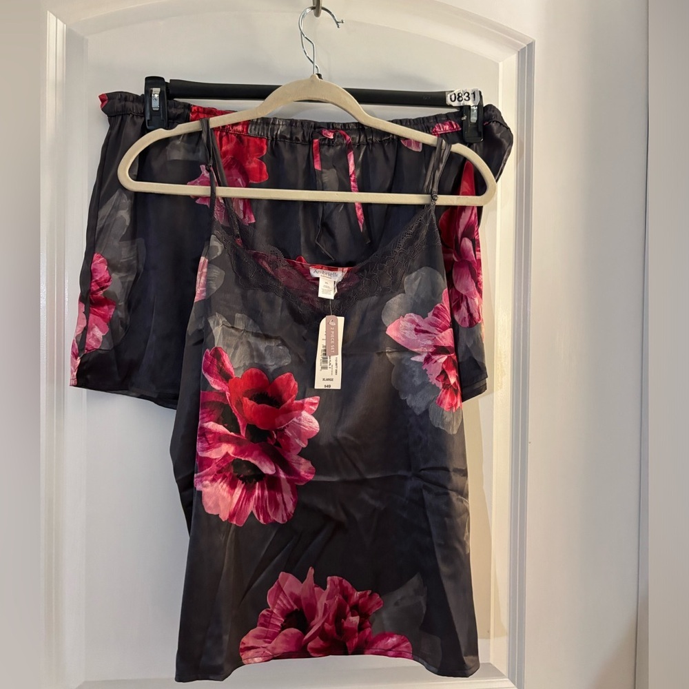 Ambrielle Black Floral Satin Pajama Set with Pink Red Blooms Sz XL NWT